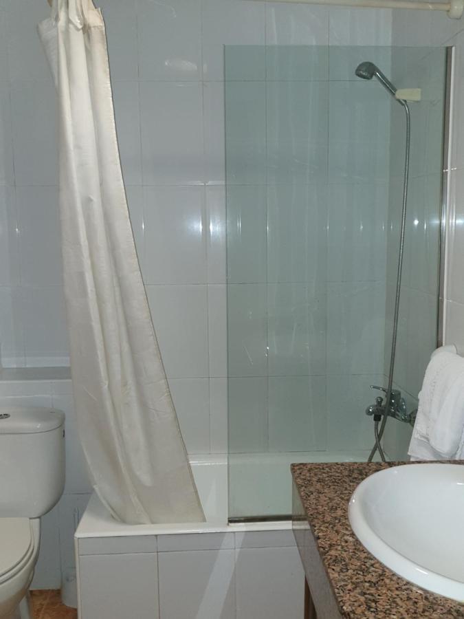 Hostal Maracaibo Can Pastilla  Bagian luar foto